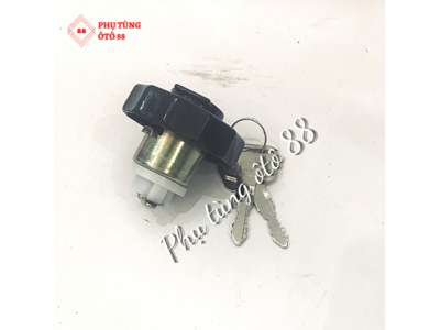 NẮP BÌNH DẦU, NẮP THÙNG NHIÊN LIỆU ISUZU QKR 91PS, QKR 270, QKR 230. GIÁ TỐT