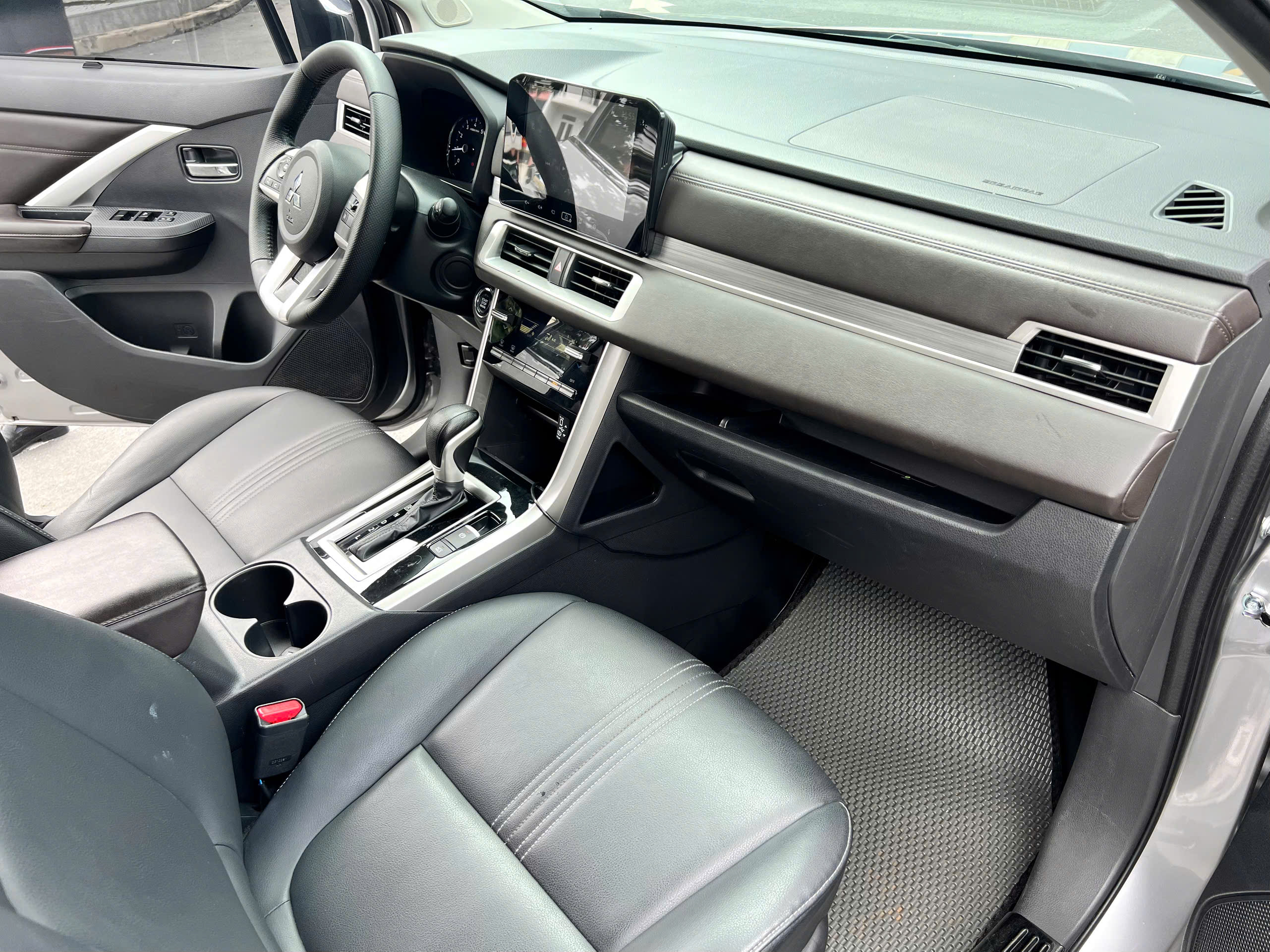 MITSUBISH XPANDER PREMIUM 2024 – NHẬP KHẨU INDONESIA