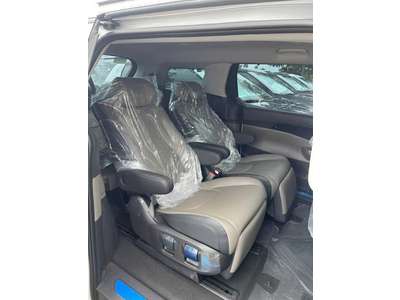 KIA New Carnival 1.6 Turbo Hybrid Premium 7S