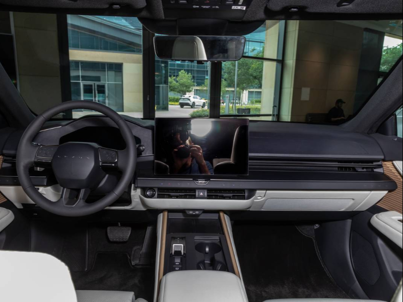 Lexus ES 500e