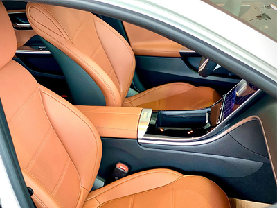 Mercedes-Benz C 200 Avantgarde 2025 (V2)