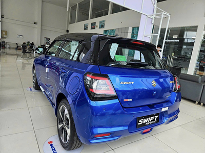 Suzuki Swift Hybrid 2-Tone