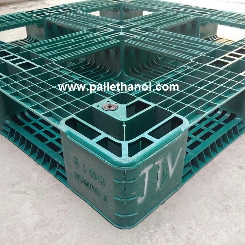 pallet nhựa chunbo xanh lá