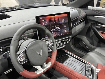 VF7 Plus -GIÁ LĂN BÁNH - ĐÃ BAO GỒM PIN