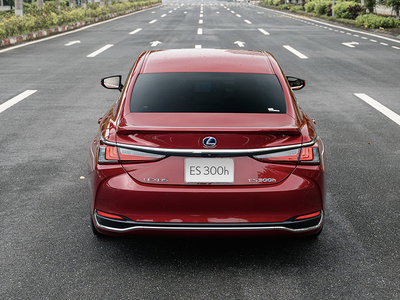 Lexus ES 300h