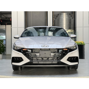 Hyundai Elantra 2.0 AT Đặc Biệt