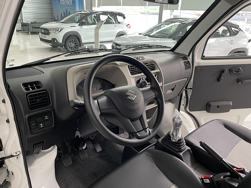 Suzuki EECO Van