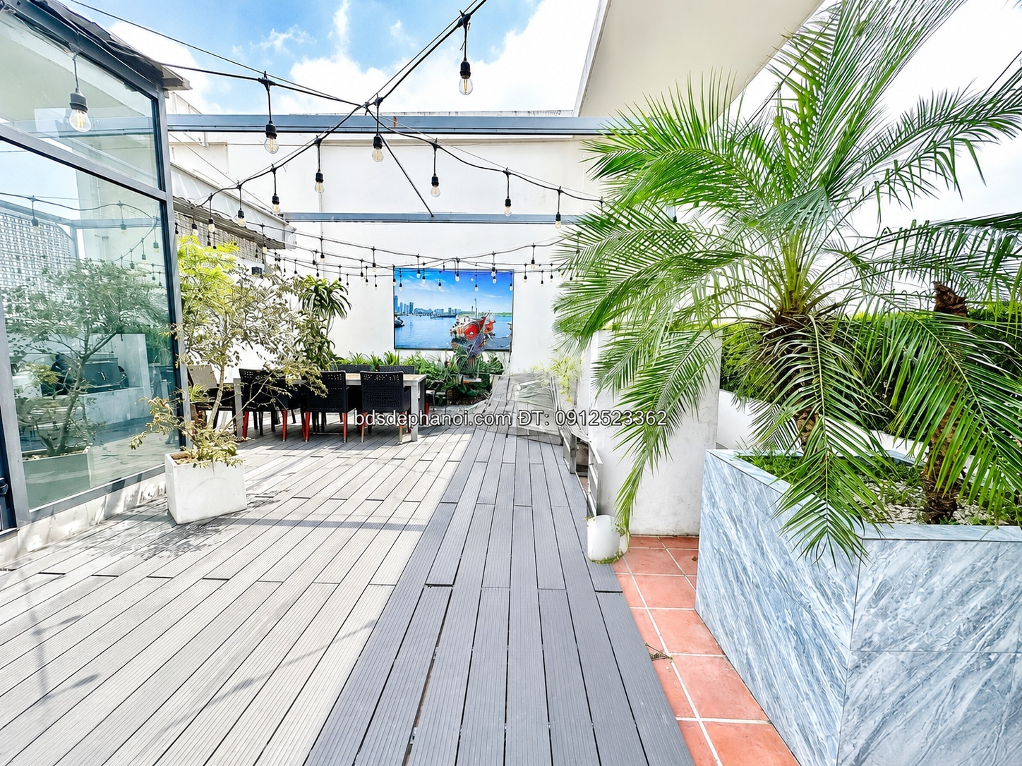 Bán Penthouse Kosmo Tây Hồ – View Trọn Hồ Tây – 342m² – Sky Garden Riêng