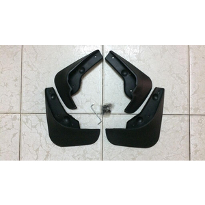 Bộ chắn bùn xe Suzuki Swift 05-10