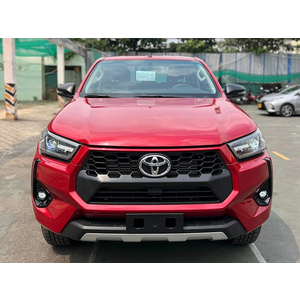 Toyota Hilux 2.4L 4x4 MT