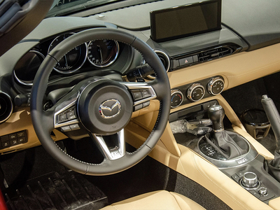 Mazda MX-5 2.0 ST Mui Mềm