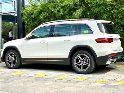 Mercedes-Benz GLB 200 AMG