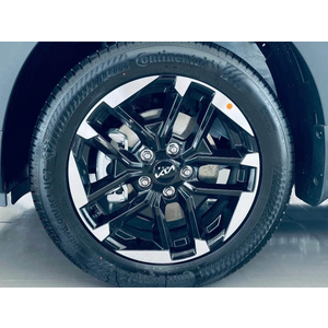 KIA Carens Clavis 1.5G Deluxe