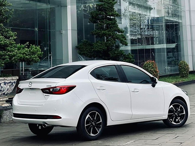 New Mazda 2 1.5 Luxury (E5)
