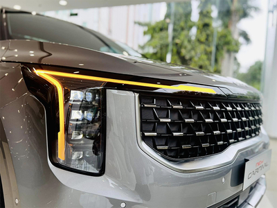 KIA New Carnival 2.2D Signature 7S