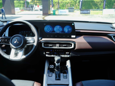 Mitsubishi Destinator Premium