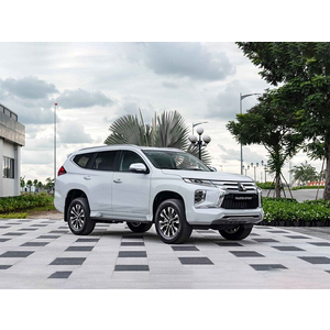 New Mitsubishi Pajero Sport Gasoline 4x4 AT - Premium