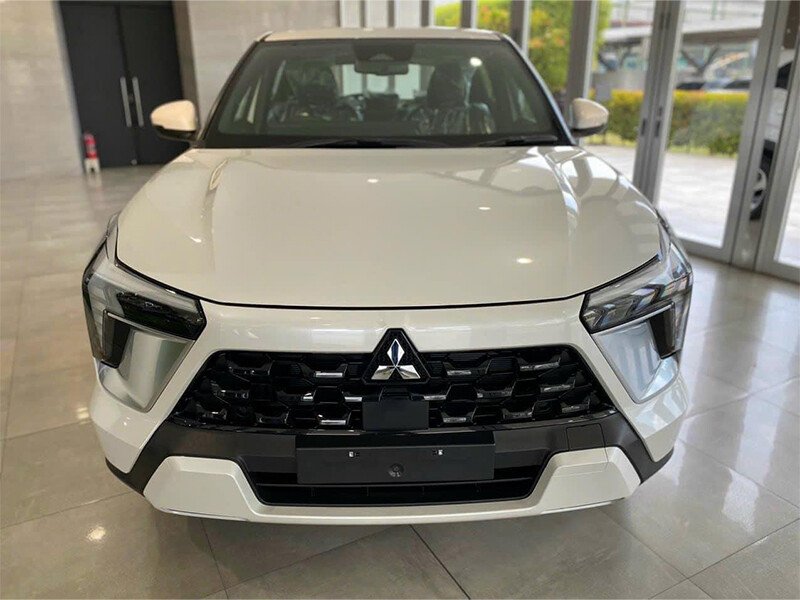 Mitsubishi Xforce GLX