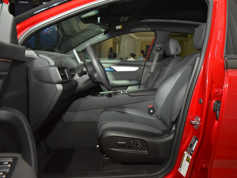 VinFast VF8 Plus