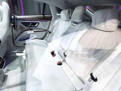 Mercedes-Benz EQS 450+