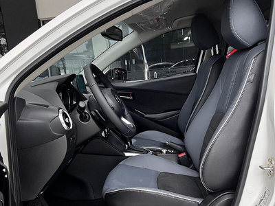 New Mazda 2 1.5 Luxury