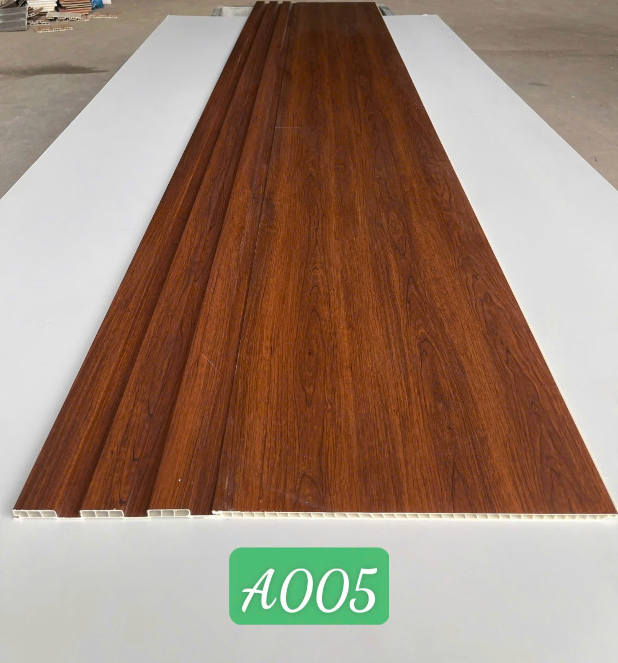 Tấm ốp nano lam sóng HT-NANO