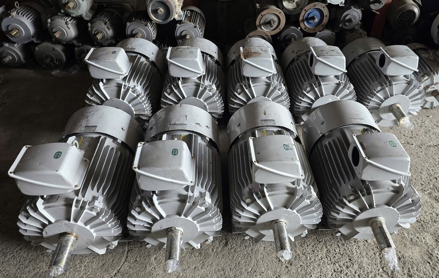 Lô motor Mitsubishi Super Line 55kW 4 cực 380V Nhật bãi xếp hàng