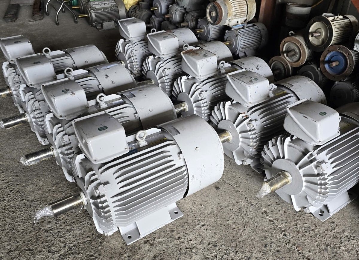 Kho motor công suất lớn hàng Nhật Đông Phong