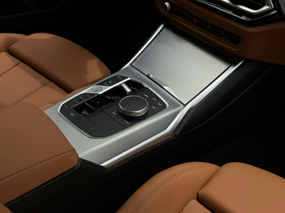 BMW 320i Sport Line LCI 2025