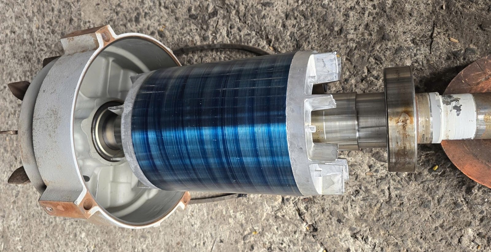 Rotor motor Mitsubishi 55kW Nhật bãi sau khi rút ra kiểm tra