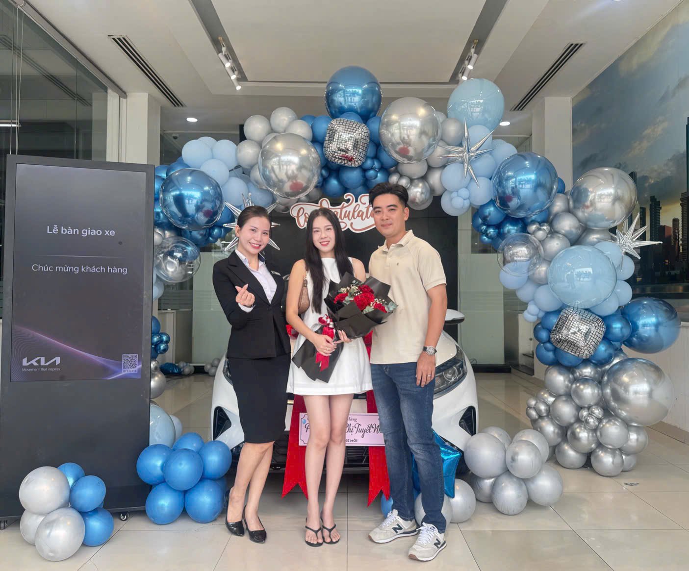 Hình ảnh giao xe khách hàng 3