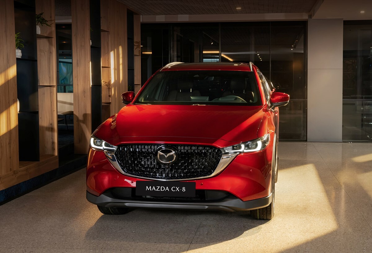 CX-8 ưu đãi lên đến 60 triệu đồng dịp hè.