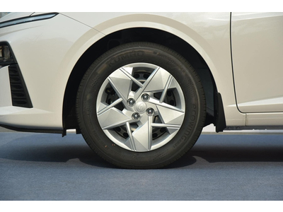 La zăng Hyundai Accent MT 2024