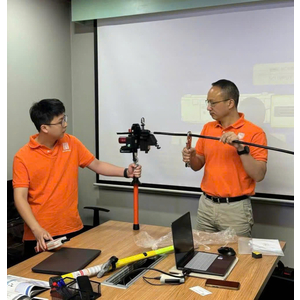 Dụng bóc vỏ cáp điện trên cao dùng điều khiển không dây tự động AHSE-ST-2