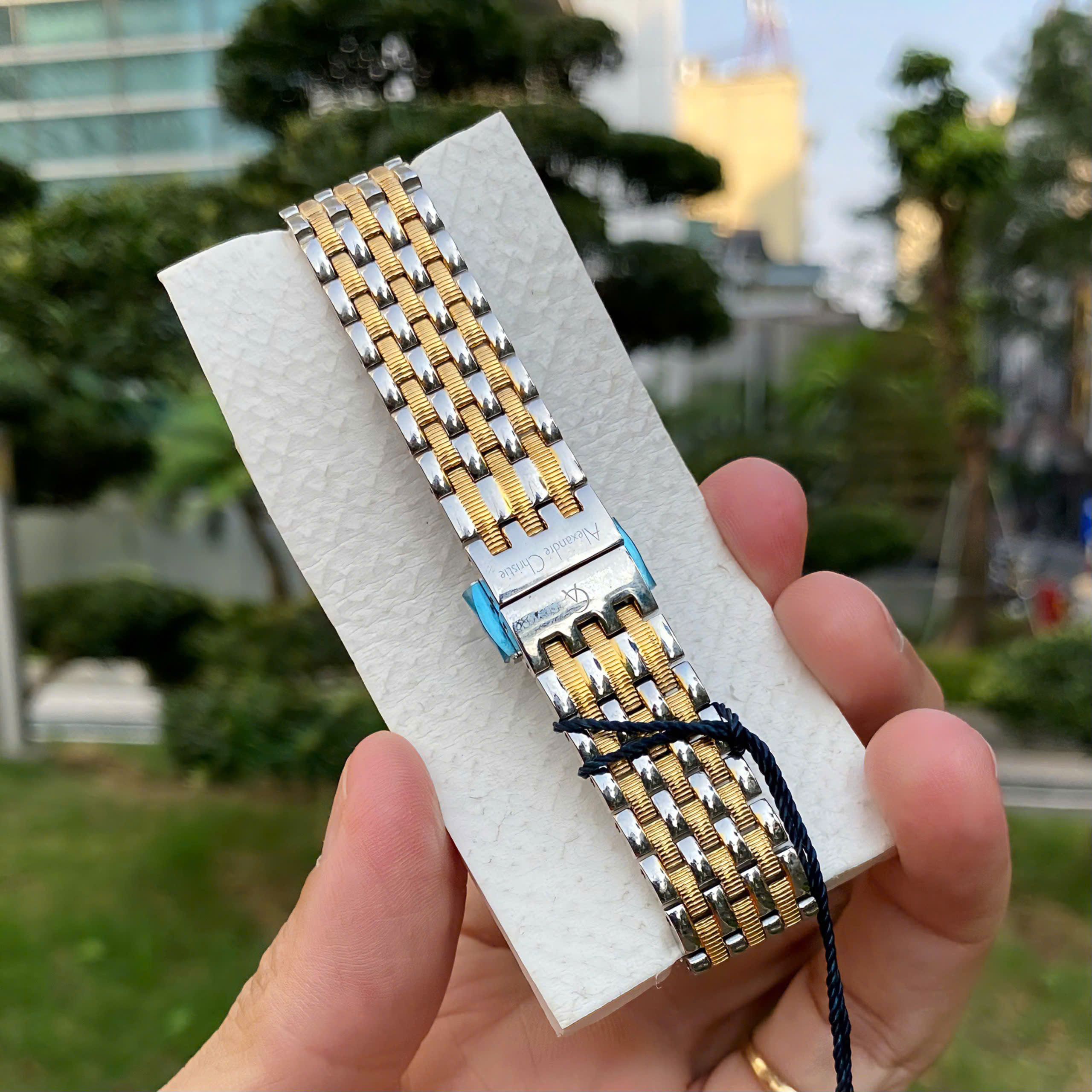 Đồng Hồ Nữ Alexandre Christie AC8B53A-LDGPGO Chính Hãng – Sang Trọng Với Thiết Kế Mặt Chữ Nhật Cá Tính