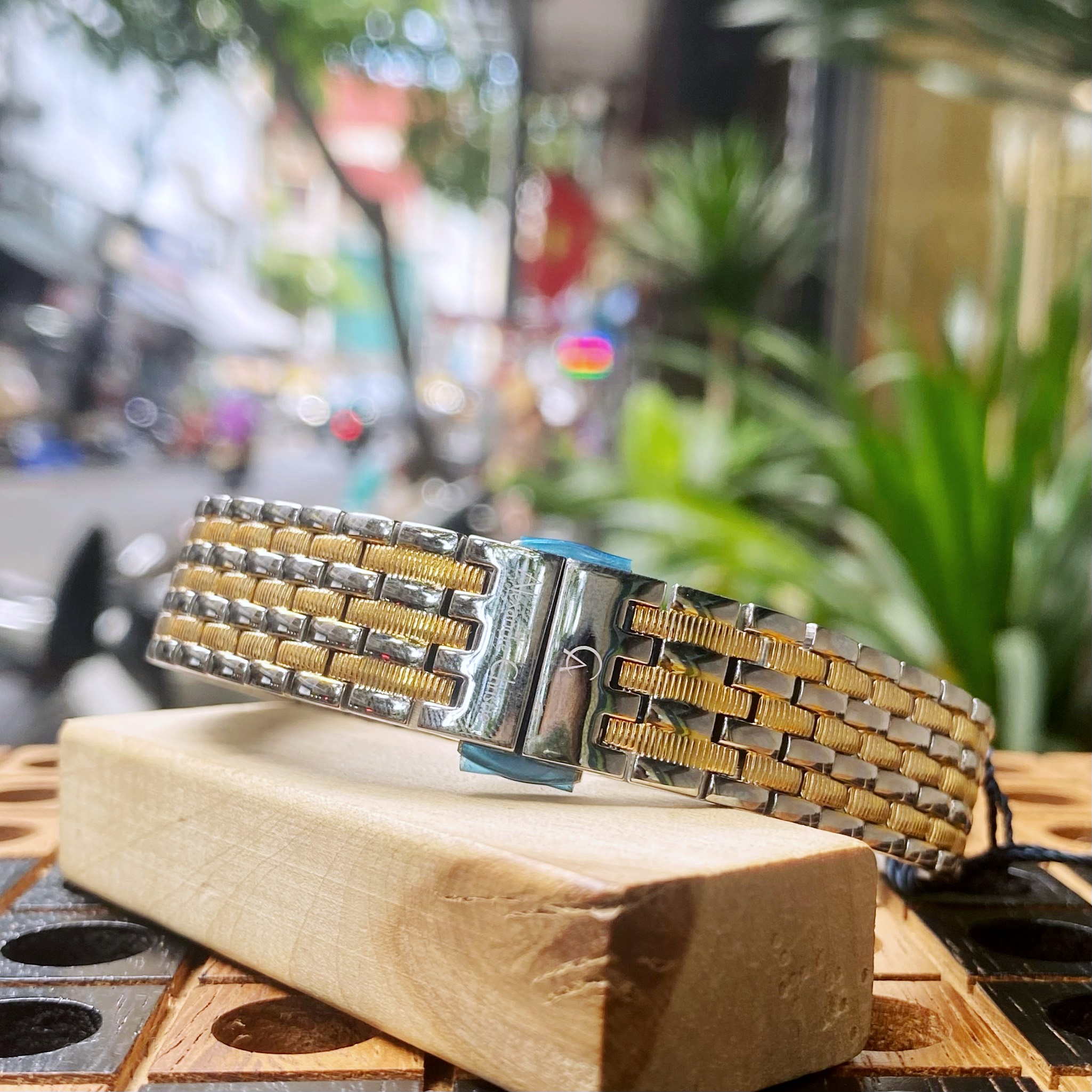 Đồng Hồ Nữ Alexandre Christie AC8B53A-LDGPGO Chính Hãng – Sang Trọng Với Thiết Kế Mặt Chữ Nhật Cá Tính