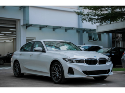 BMW-320i-Sportline LCI