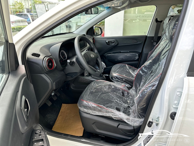 Hyundai Grand i10 Hatchback 1.2 MT Tiêu chuẩn