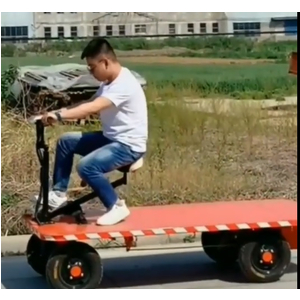 XE ĐIỆN CHỞ HÀNG TRONG NHÀ XƯỞNG XOAY ĐẦU LÁI XUÔI NGƯỢC