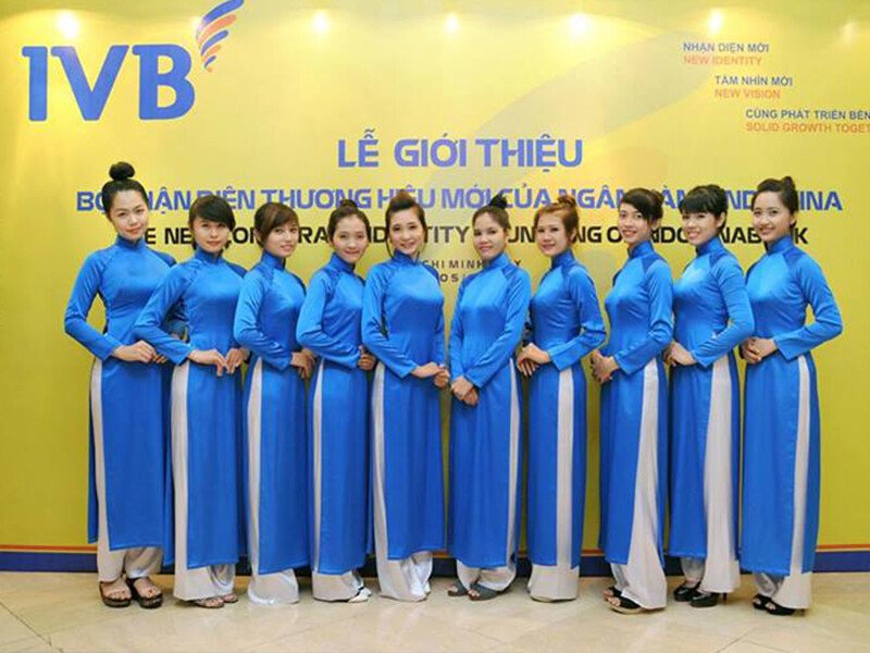 Dịch vụ cho thuê áo dài lễ tân - Tuấn Nguyễn