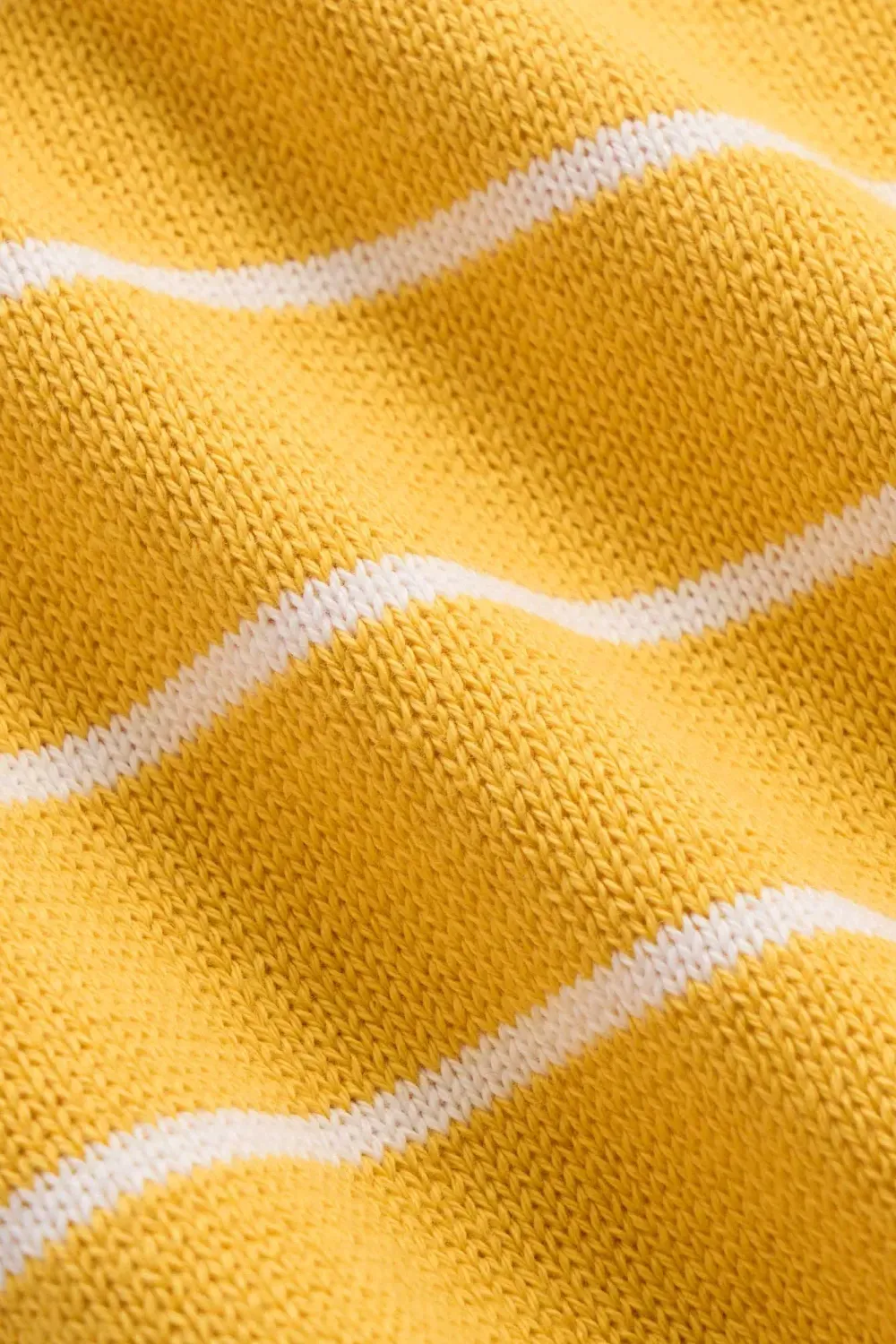 Áo dệt kim nữ sát nách. Fitted cropped