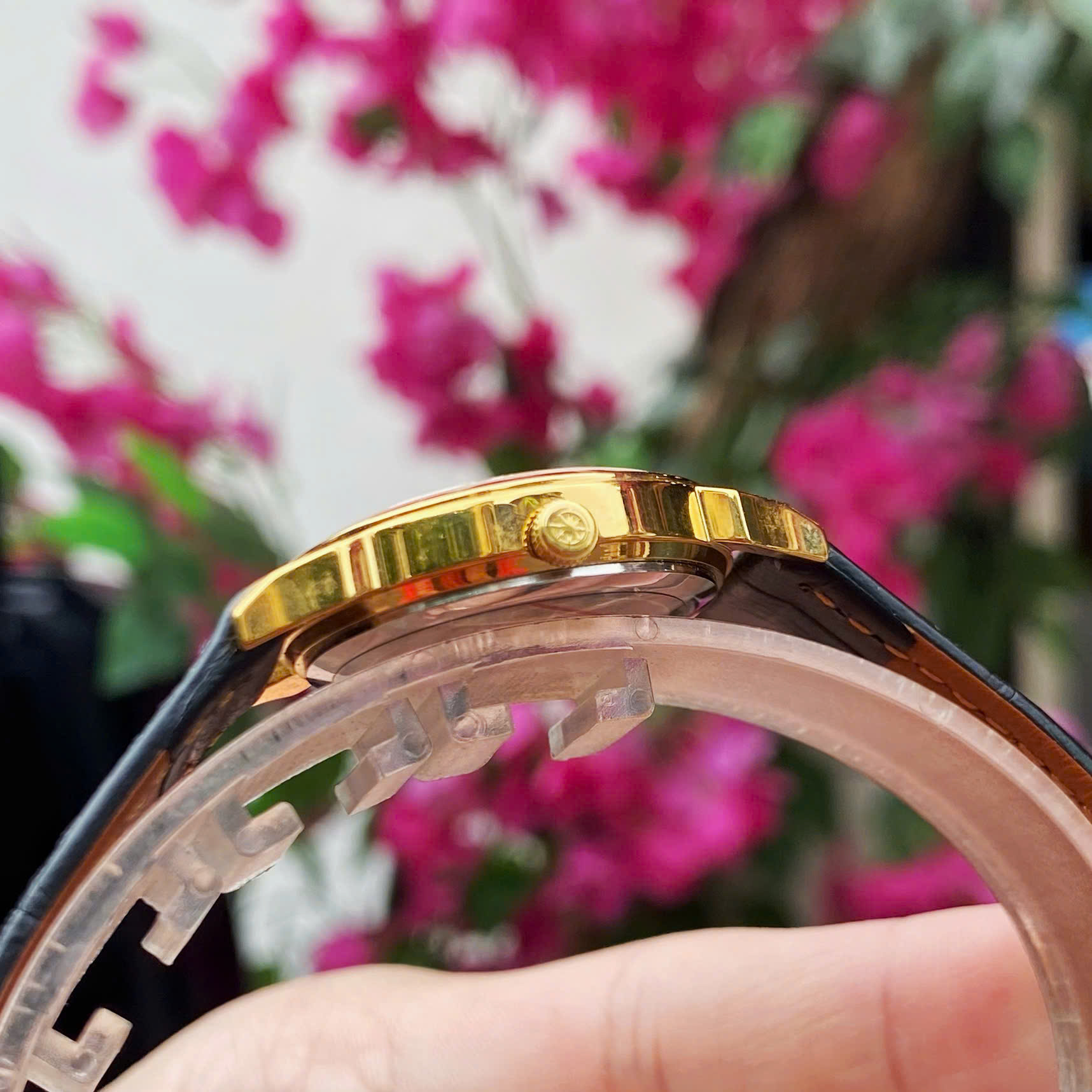 Aolix AL9094L - Thiết Kế Đẳng Cấp – Tôn Vinh Vẻ Đẹp Phái Nữ