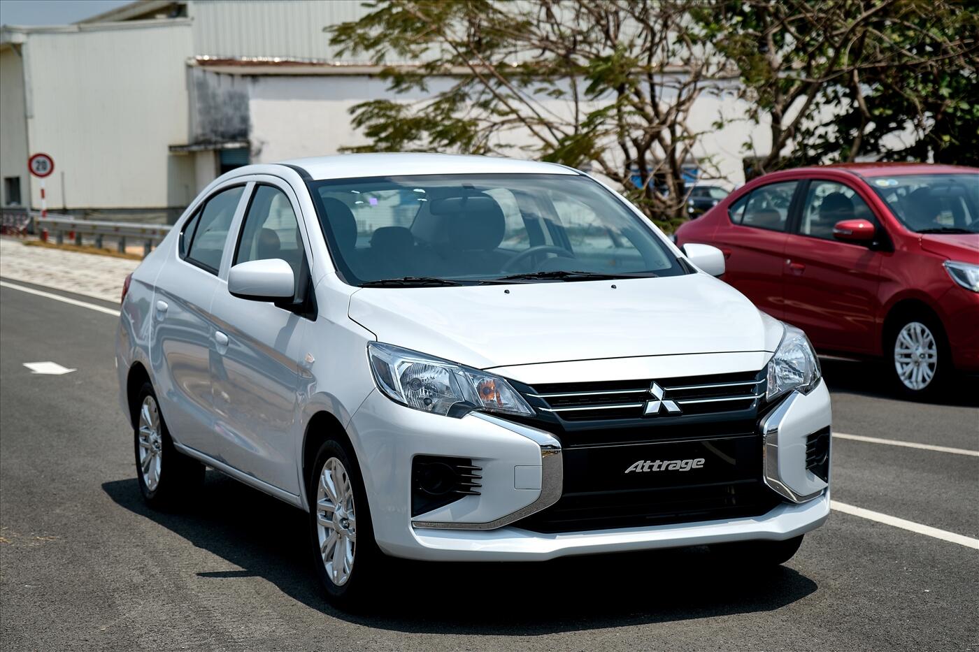 Mitsubishi Motors Việt Nam  NEW ATTRAGE CVT PREMIUM  AN TOÀN HƠN TIỆN  NGHI HƠN GIÁ TRỊ HƠN