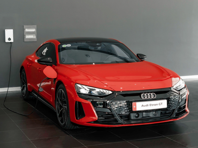 Audi e-tron GT RS 2025