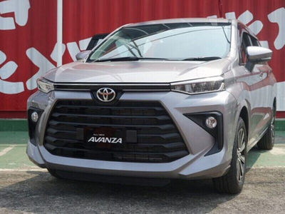 Toyota Avanza Premio MT