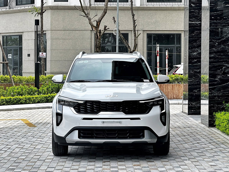 New KIA Sonet 1.5L AT