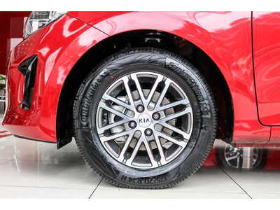 KIA Soluto AT Luxury