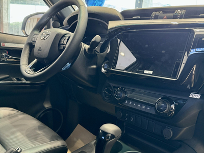 Toyota Hilux 2.8L 4x4 AT Adventure