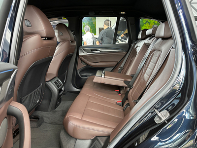 BMW iX3 2024