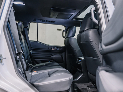 Toyota Land Cruiser Prado 2025